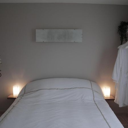 Au Doux Repos Bed and Breakfast Lucbardez-et-Bargues Buitenkant foto