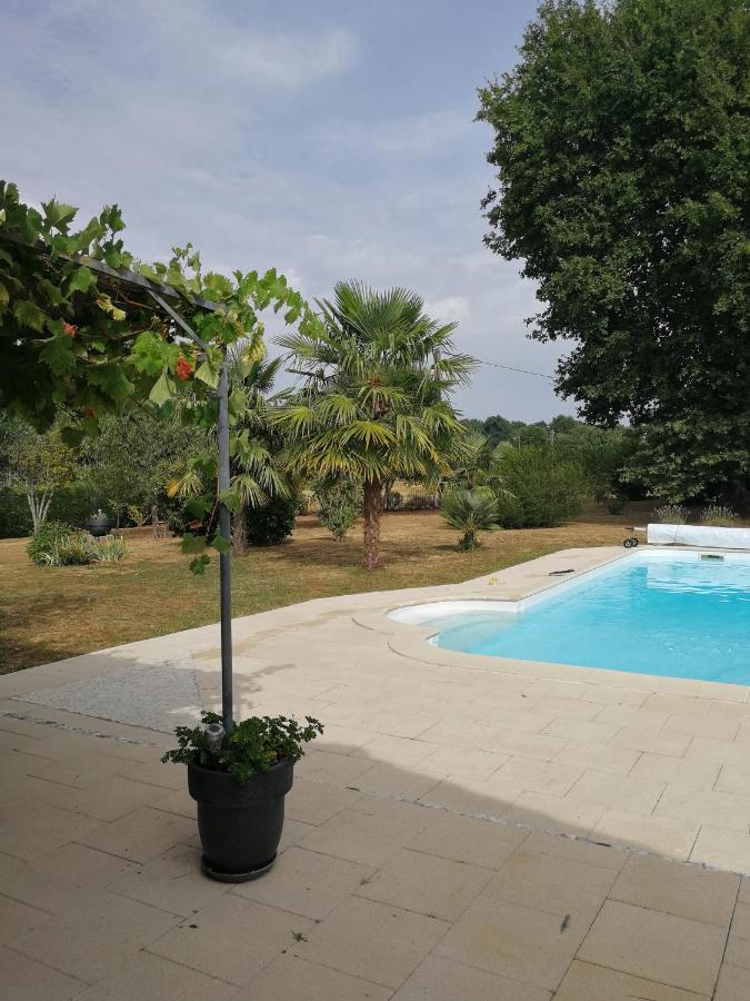 Au Doux Repos Bed and Breakfast Lucbardez-et-Bargues Buitenkant foto